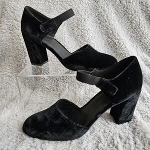 Eileen Fisher Women Malta Velvet Mary Jane Pump Block Heels Size 9 Black D'Orsay